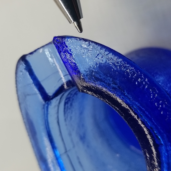 Vintage Blue Glass Tophat Ashtray - Picture 11 of 12